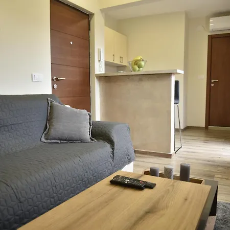 Apartment Center Cozy Penthouse